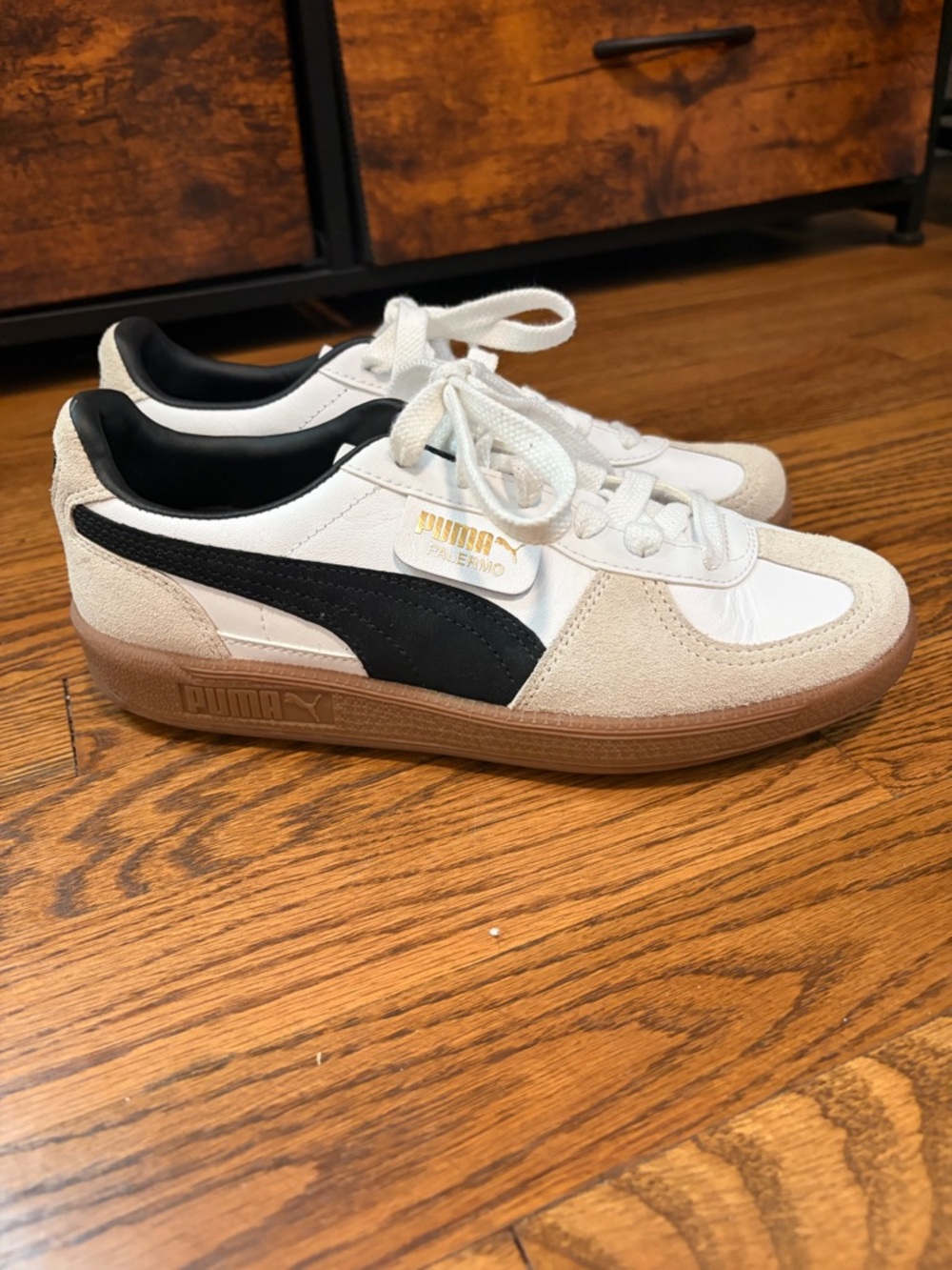 Puma Palermo Retro Leather Suede Low Top Sneakers White womens 7.5